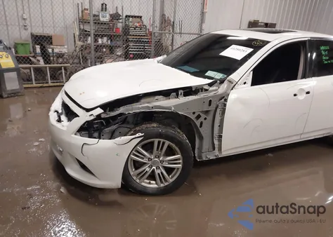 2013 Infiniti G37X z USA, uszkodzony, nr VIN JN1CV6AR8DM355210